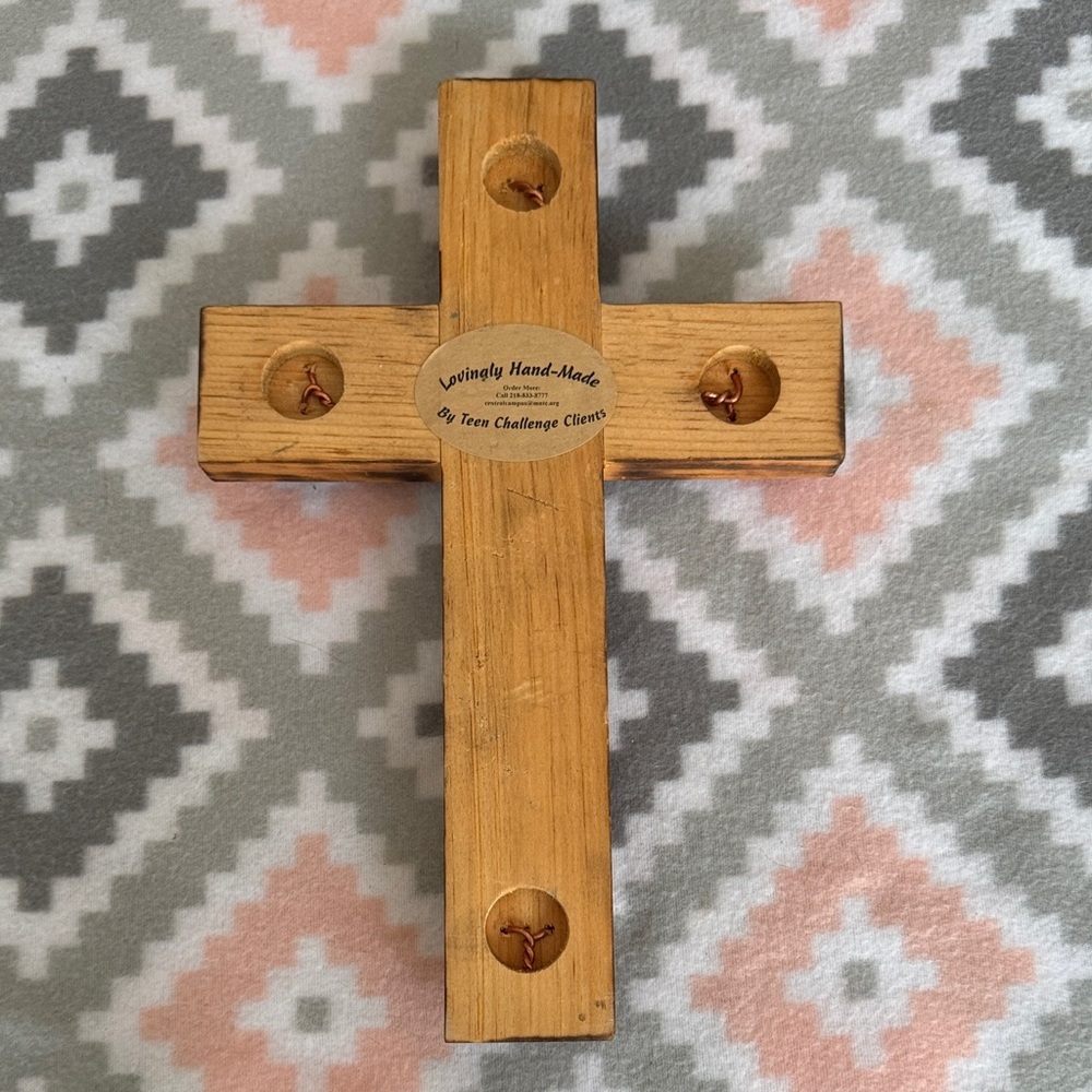 Handmade Wooden Cross with Barbed Wire Accent - Picture 4 of 8